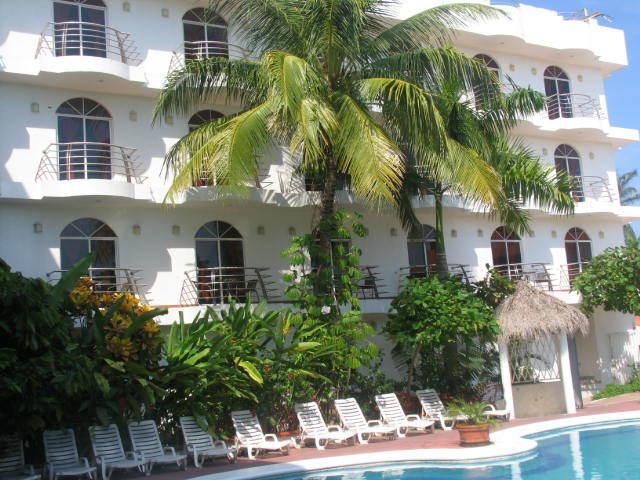 Hotel Y Suites Bugambilias Ринкон де Гуаябитос Екстериор снимка