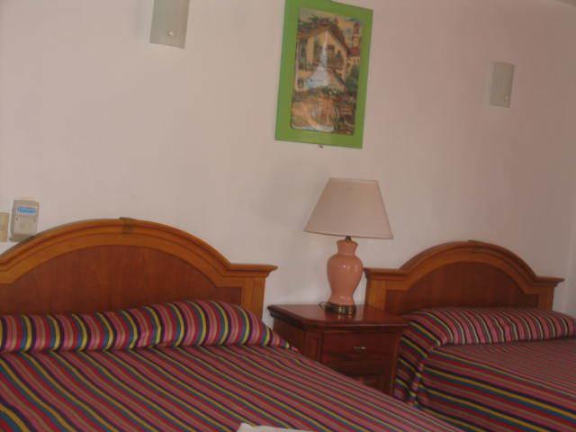 Hotel Y Suites Bugambilias Ринкон де Гуаябитос Екстериор снимка