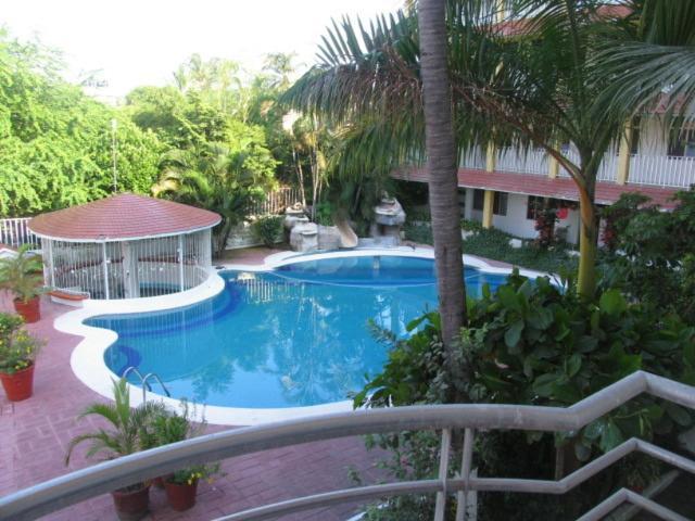 Hotel Y Suites Bugambilias Ринкон де Гуаябитос Екстериор снимка